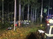 Verkehrsunfall mit eingeklemmter Person